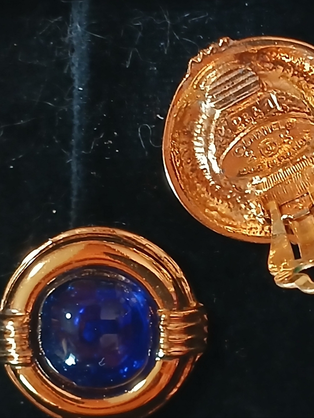 CHANEL Gold and Deep Blue Round Giroux Clip-On Earrings - Picture 6 of 13